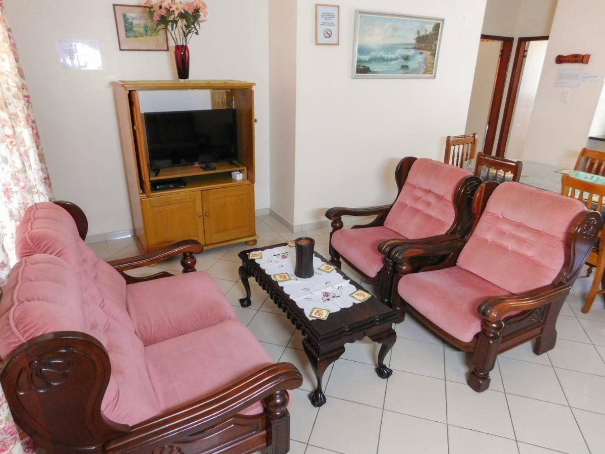 Mama Mia Cottages Oslo Beach Port Shepstone Exterior foto